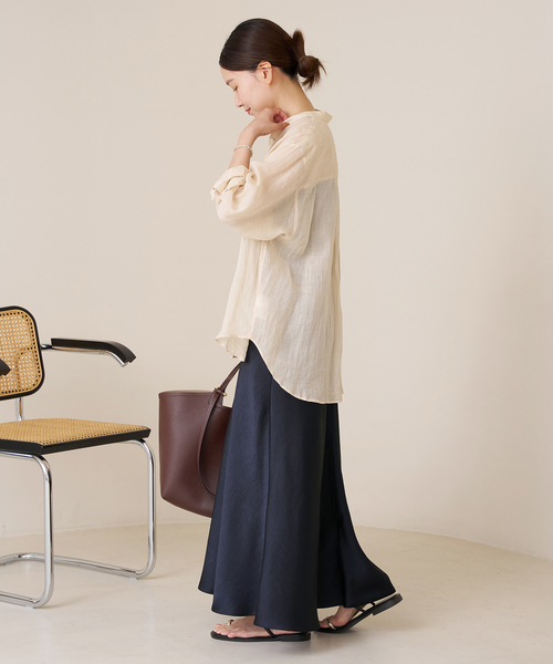 IENA(イエナ)の「サテンバイヤススカート(スカート・レディース・ホワイト/ネイビー/グリーン系その他・34/38/36)」の20枚目の写真