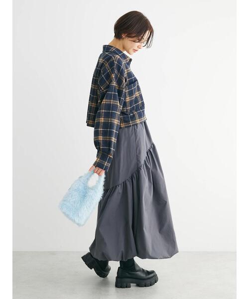 ELENCARE DUE(エレンカーレデュエ)の「・ELENCARE DUE ティアードバルーンスカート(スカート・レディース・ブラック/アイボリー/サックスブルー/チャコールグレー・FREE)」の16枚目の写真