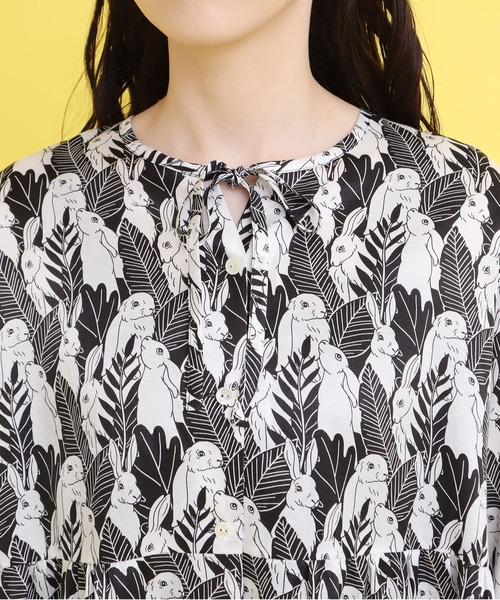 didizizi（ディディジジ）の「うさぎプリントリボンギャザーBL（シャツ/ブラウス・レディース・ブラック/ブルー・FREE）」の20枚目の写真