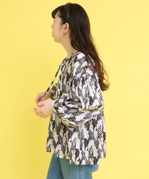 didizizi（ディディジジ）の「うさぎプリントリボンギャザーBL（シャツ/ブラウス・レディース・ブラック/ブルー・FREE）」の7枚目の写真