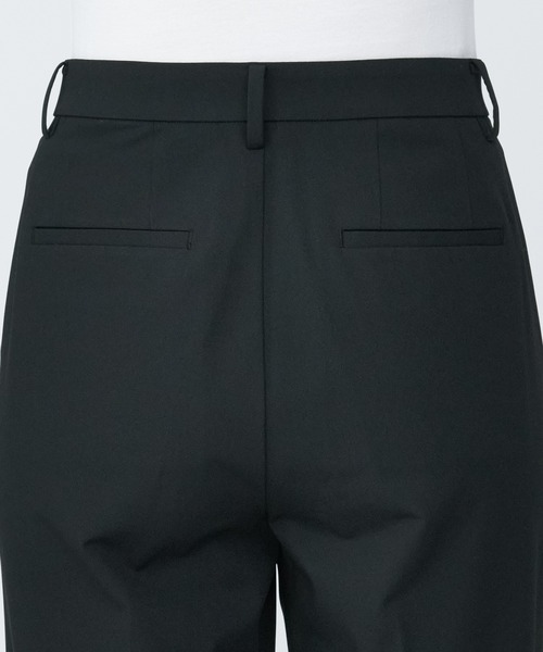 無印良品(ムジルシリョウヒン)の「婦人 シワになりにくいタックテーパードパンツ(その他パンツ・レディース・ダークグレー/ネイビー/ライトベージュ/ブラック・L/M/S/XS/XL)」の22枚目の写真