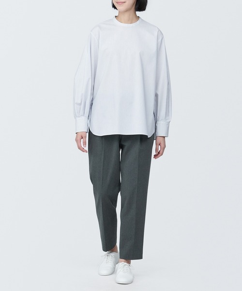 無印良品(ムジルシリョウヒン)の「婦人 シワになりにくいタックテーパードパンツ(その他パンツ・レディース・ダークグレー/ネイビー/ライトベージュ/ブラック・L/M/S/XS/XL)」の14枚目の写真