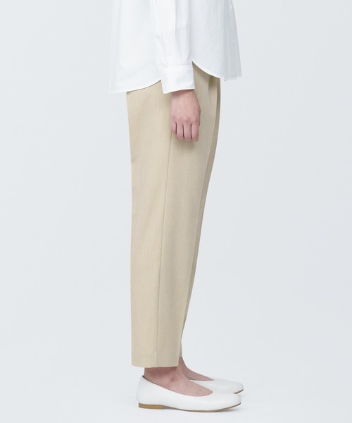 無印良品(ムジルシリョウヒン)の「婦人 シワになりにくいタックテーパードパンツ(その他パンツ・レディース・ダークグレー/ネイビー/ライトベージュ/ブラック・L/M/S/XS/XL)」の11枚目の写真