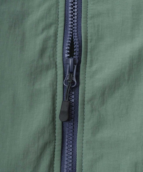 LOGOS(ロゴス)の「LOGOS/ロゴス WATER REPELLENT 撥水 ナイロンタスラン スタンドベスト(ベスト・メンズ・グリーン系その他/マスタード/カーキ/ブラック・LL/L/M)」の5枚目の写真