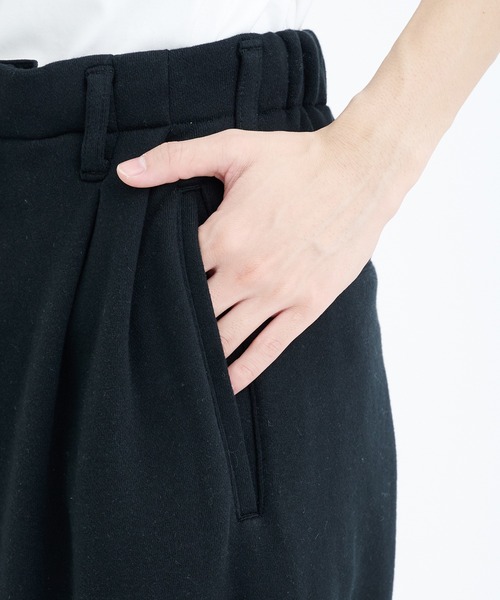 KHOKI(コッキ)の「【KHOKI / コッキ】2 Tuck sweat pants(スウェットパンツ・メンズ・ブラック/グレー・2)」の19枚目の写真
