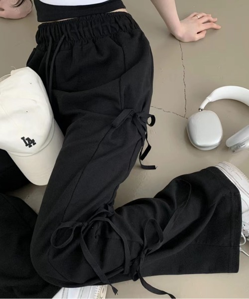 Vipoa（ヴィポア）の「サイドリボンルーズスウェット（スウェットパンツ・レディース・グレー/ブラウン/ブラック・FREE）」の2枚目の写真