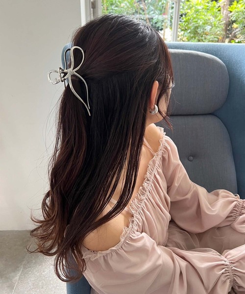 one after another NICE CLAUP（ワンアフターアナザーナイスクラップ）の「リボンヘアクリップ（バレッタ/ヘアクリップ・レディース・ゴールド/シルバー・FREE）」の3枚目の写真