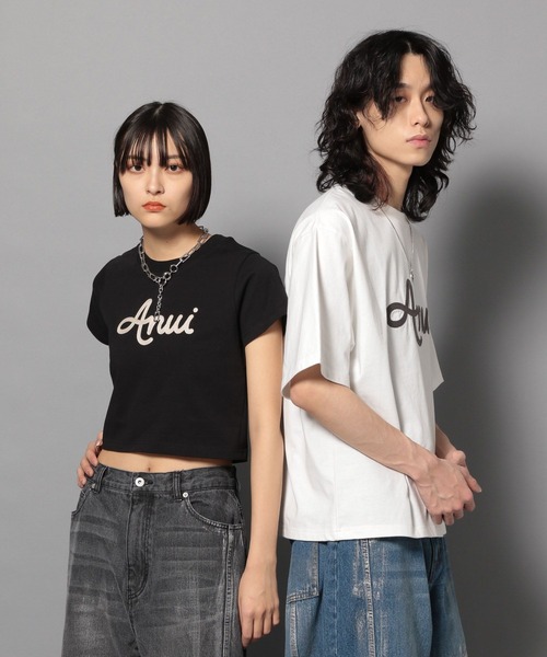 Anui（アニュイ）の「【UNISEX/3サイズ展開】レタリングロゴTシャツ（Tシャツ/カットソー・レディース・ライトグリーン系/オフホワイト/ブラック・SMALL/MEDIUM/LARGE）」の4枚目の写真