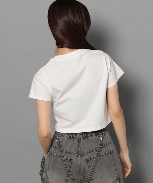 Anui（アニュイ）の「【UNISEX/3サイズ展開】レタリングロゴTシャツ（Tシャツ/カットソー・レディース・ライトグリーン系/オフホワイト/ブラック・SMALL/MEDIUM/LARGE）」の8枚目の写真