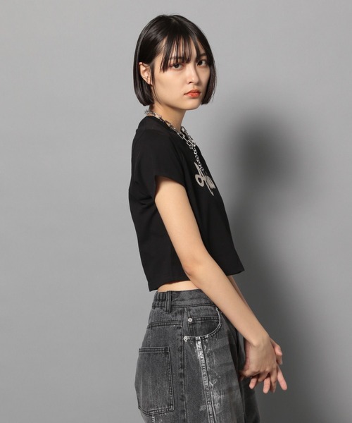 Anui（アニュイ）の「【UNISEX/3サイズ展開】レタリングロゴTシャツ（Tシャツ/カットソー・レディース・ライトグリーン系/オフホワイト/ブラック・SMALL/MEDIUM/LARGE）」の19枚目の写真