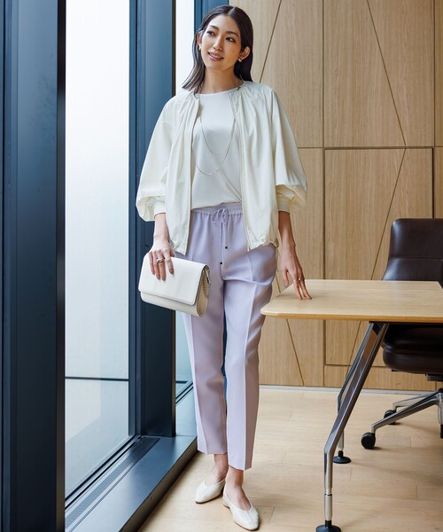 23区 S(ニジュウサンクチイサイサイズ)の「【Oggi4月号掲載/洗える】ミニマルディテールプルオーバー カットソー(Tシャツ/カットソー・レディース・ブラック系/ベージュ系/ホワイト系・32)」の19枚目の写真