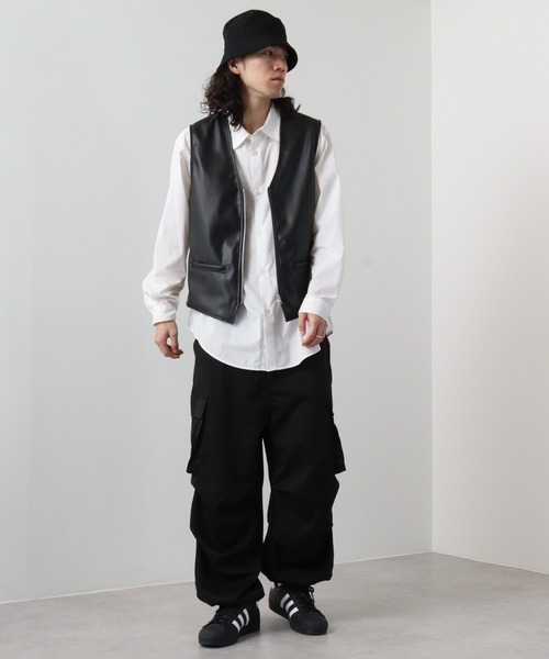 SUGGESTION(サジェッション)の「Synthetic leather colorless vest / 合皮ノーカラーベスト UNISEX(ベスト・メンズ・ブラック・L/M)」の7枚目の写真