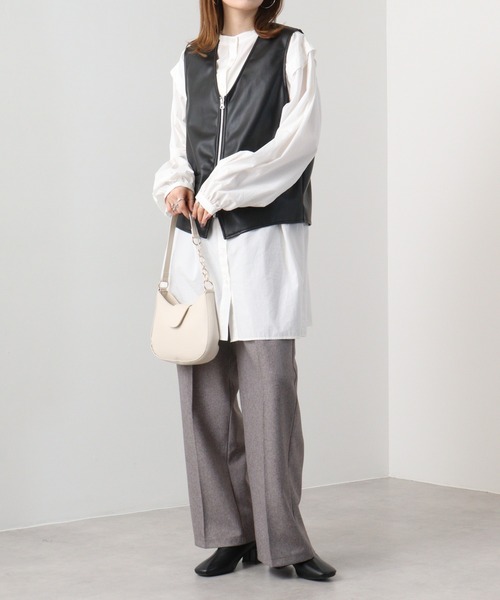 SUGGESTION（サジェッション）の「Synthetic leather colorless