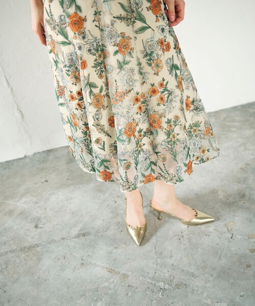 GRACE CONTINENTAL（グレースコンチネンタル）の「フラワーマーメイドドレス（ドレス・レディース・イエロー/ベージュ・38/36）」の12枚目の写真