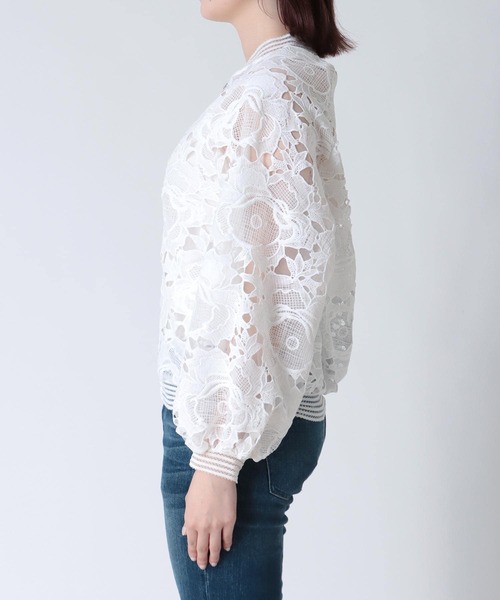 Three Four Time（ｽﾘｰﾌｫｰﾀｲﾑ）の「リブストライプレースブルゾン（ブルゾン・レディース・ブラック/アイボリー・FREE）」の13枚目の写真