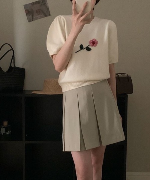 Achic(アシック)の「花モチーフプルオーバーニット(ニット/セーター・レディース・ピンク/アイボリー・M)」の9枚目の写真