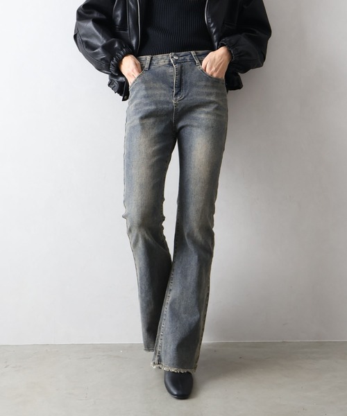 SpRay（スプレイ）の「【履き心地×脚長効果】軽やかすそフリンジストレッチデニムフレアパンツ（デニムパンツ・レディース・サックスブルー/グレー/ブルー/チャコールグレー/ブルー系その他・SMALL/MEDIUM/LARGE）」の5枚目の写真