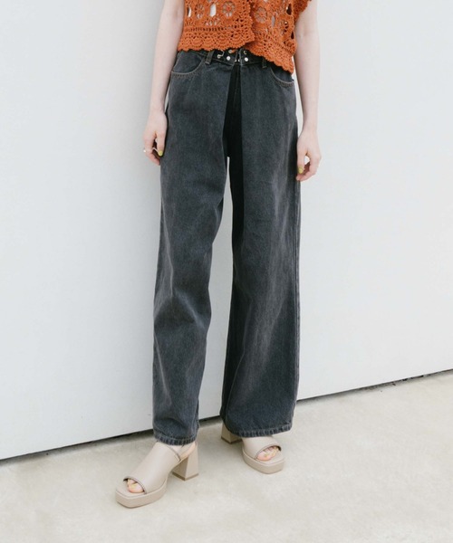 archives(アルシーヴ)の「フロントタックワイドデニム(デニムパンツ・レディース・グレー/サックスブルー・SMALL/MEDIUM)」の3枚目の写真