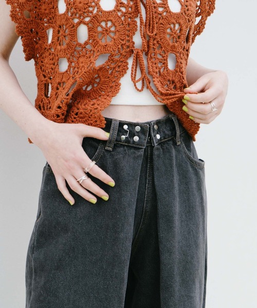 archives(アルシーヴ)の「フロントタックワイドデニム(デニムパンツ・レディース・グレー/サックスブルー・SMALL/MEDIUM)」の7枚目の写真