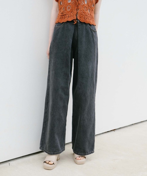 archives(アルシーヴ)の「フロントタックワイドデニム(デニムパンツ・レディース・グレー/サックスブルー・SMALL/MEDIUM)」の4枚目の写真