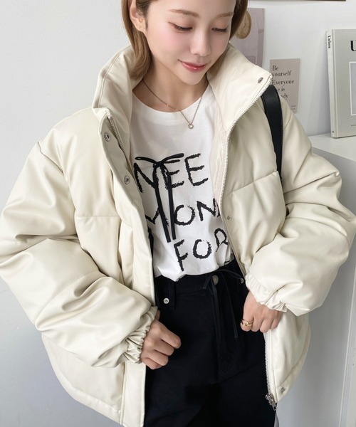 ボス×パーフェクトモーメント ダウン ボス×パーフェクトモーメント、鮮やか“トマトレッド”カラーのダウンや