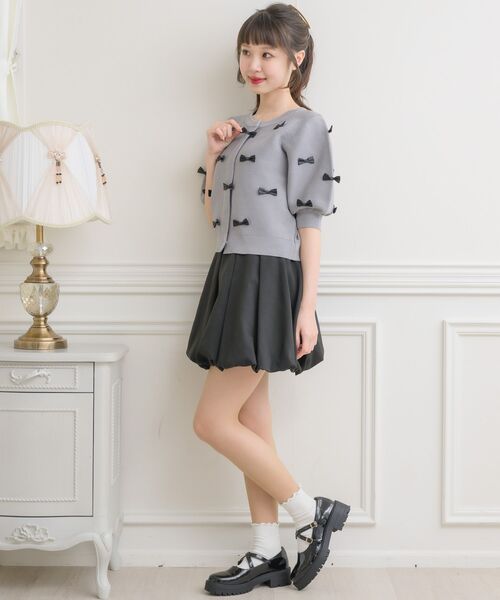 ems excite（エムズエキサイト）の「チビリボンパフ袖NTカーデ（カーディガン/ボレロ・レディース・ライトグレー/ブルー/ナチュラル/ピンク・FREE）」の17枚目の写真