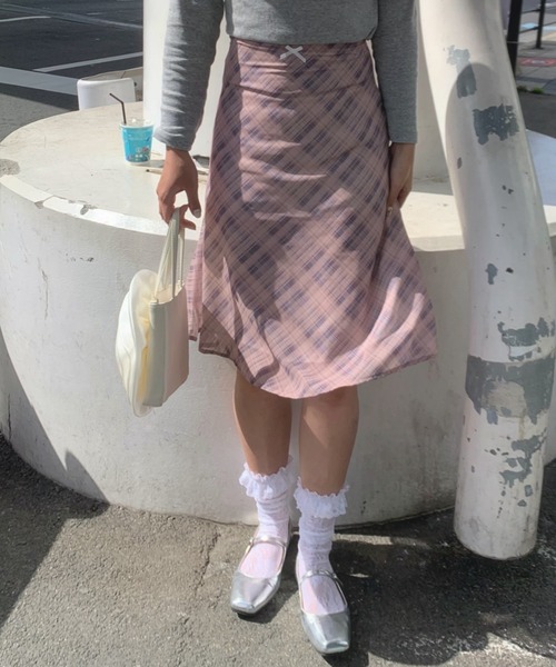 suzie angel(スージー エンジェル)の「ミドル丈 チェックスカート(スカート・レディース・ベージュ・M)」の9枚目の写真
