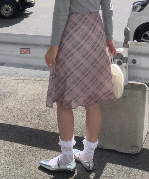 suzie angel(スージー エンジェル)の「ミドル丈 チェックスカート(スカート・レディース・ベージュ・M)」の3枚目の写真