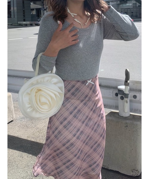 suzie angel(スージー エンジェル)の「ミドル丈 チェックスカート(スカート・レディース・ベージュ・M)」の7枚目の写真