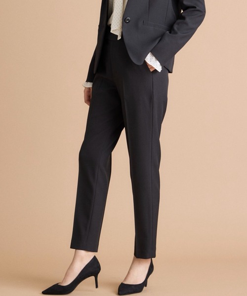 INED CLARO（イネドクラロ）の「【洗えるセットアップ】エシカルメランジ テーパードパンツ（スーツパンツ・レディース・モカ/ブラック・11号/9号/7号）」の2枚目の写真