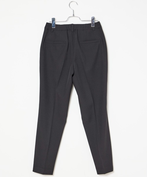 INED CLARO（イネドクラロ）の「【洗えるセットアップ】エシカルメランジ テーパードパンツ（スーツパンツ・レディース・モカ/ブラック・11号/9号/7号）」の22枚目の写真