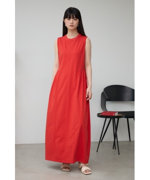 AZUL by moussy（アズールバイマウジー）の「サイドギャザーカットコクーンワンピース（ワンピース・レディース・ブラック/レッド/アイボリー・SMALL/MEDIUM）」の16枚目の写真