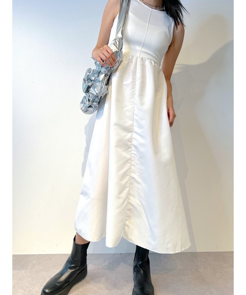 Solace(ソレイス)の「タンクギャザーワンピース(ワンピース・レディース・ホワイト/ブラック・FREE)」の1枚目の写真