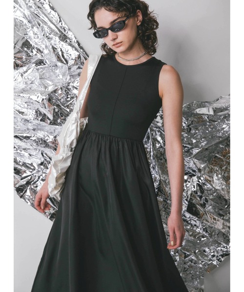 Solace(ソレイス)の「タンクギャザーワンピース(ワンピース・レディース・ホワイト/ブラック・FREE)」の18枚目の写真