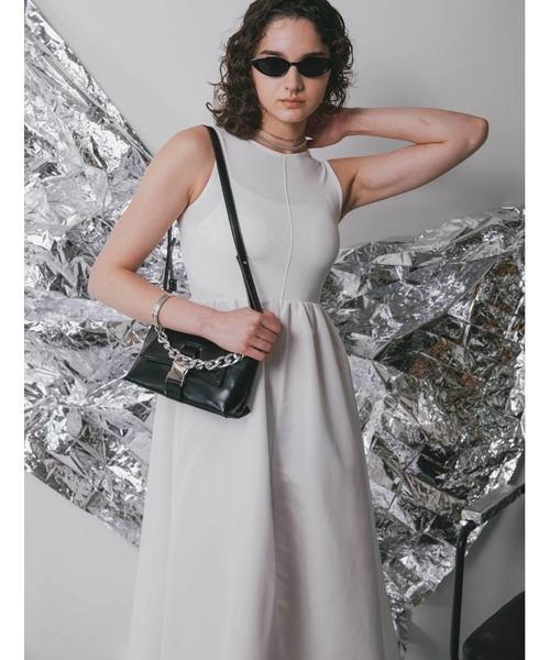 Solace(ソレイス)の「タンクギャザーワンピース(ワンピース・レディース・ホワイト/ブラック・FREE)」の21枚目の写真