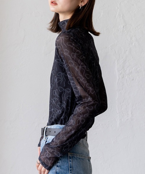 VitaFelice(ヴィータフェリーチェ)の「リボンデザイン ハイネックシアーメッシュトップス(Tシャツ/カットソー・レディース・オフホワイト/グレー/ブラック・FREE)」の11枚目の写真