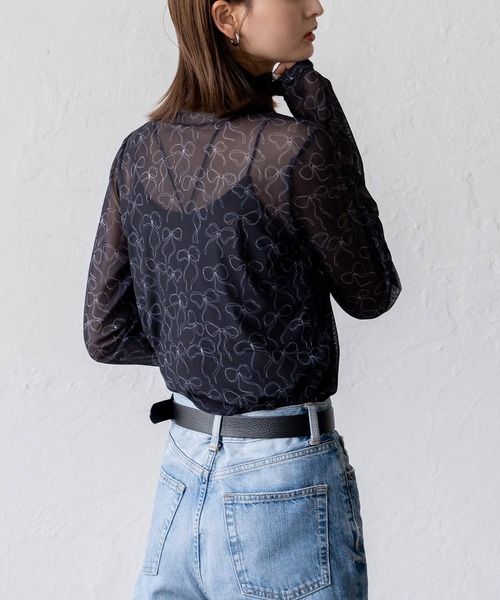 VitaFelice(ヴィータフェリーチェ)の「リボンデザイン ハイネックシアーメッシュトップス(Tシャツ/カットソー・レディース・オフホワイト/グレー/ブラック・FREE)」の13枚目の写真
