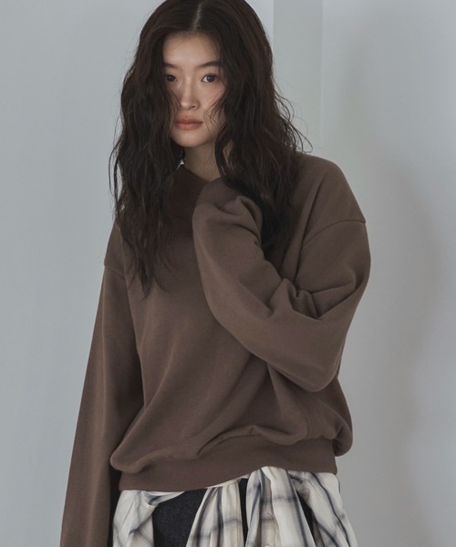 feepur(フェピュール)の「ベーシックカラースウェット(スウェット・レディース・杢グレー/ピンク/オートミール/イエロー/ブラック/レッド/ブラウン・MEDIUM)」の3枚目の写真