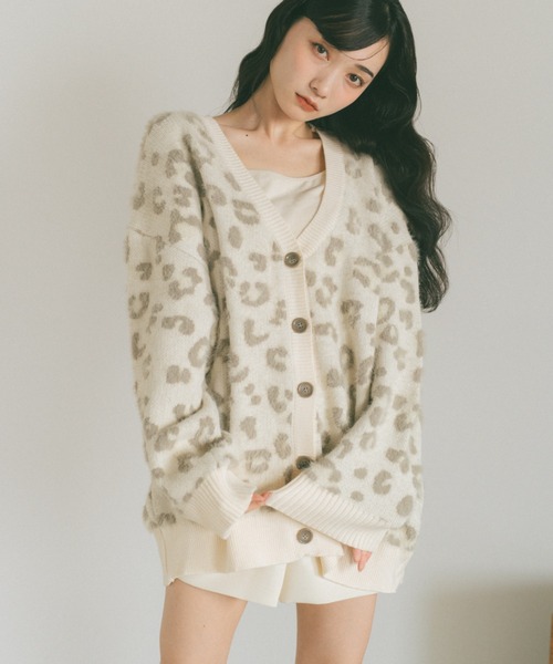 VANNIE U(ヴァニーユー)の「レオパードシャギーニットカーディガン(カーディガン/ボレロ・レディース・ブラック/ブルー/ベージュ・FREE)」の6枚目の写真