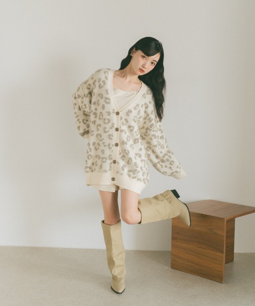 VANNIE U(ヴァニーユー)の「レオパードシャギーニットカーディガン(カーディガン/ボレロ・レディース・ブラック/ブルー/ベージュ・FREE)」の11枚目の写真