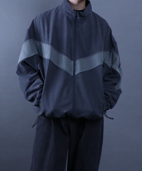 ANPAS(アンパス)の「Nylon Fabric V-Line Color Switching Military Track Jacket/Vライン 配色切替 ミリタリー トラックジャケット ナイロンジャケット(ナイロンジャケット・メンズ・チャコール/カーキ・L/M)」の10枚目の写真