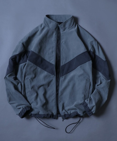 ANPAS(アンパス)の「Nylon Fabric V-Line Color Switching Military Track Jacket/Vライン 配色切替 ミリタリー トラックジャケット ナイロンジャケット(ナイロンジャケット・メンズ・チャコール/カーキ・L/M)」の14枚目の写真