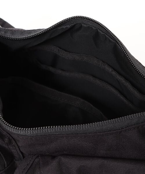 BAICYCLON by Bagjack（バイシクロン バイ バグジャック）の「【BAICYCLON】MULTI POCKETS SHOULDER BAG（SMALL） BCL-85（ショルダーバッグ・レディース・ブラック・FREE）」の16枚目の写真