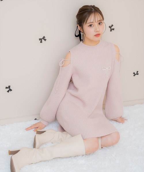 WILLSELECTION（ウィルセレクション）の「オープンショルダーリブニットワンピース（ワンピース・レディース・ブラック/サックスブルー/オフホワイト/ピンク・FREE）」の4枚目の写真