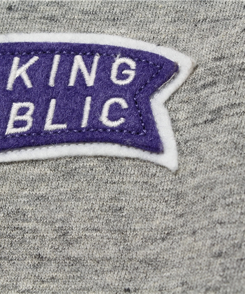 highking（ハイキング）の「flag hoody（スウェット・キッズ・グレー/ブルー・130cm）」の10枚目の写真