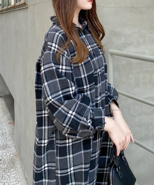 INGNI(イング)の「BackドロストBIGチェック柄シャツワンピース(ワンピース・レディース・ブラック/オフホワイト/ブラウン・M)」の16枚目の写真