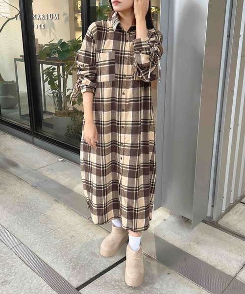 INGNI(イング)の「BackドロストBIGチェック柄シャツワンピース(ワンピース・レディース・ブラック/オフホワイト/ブラウン・M)」の18枚目の写真