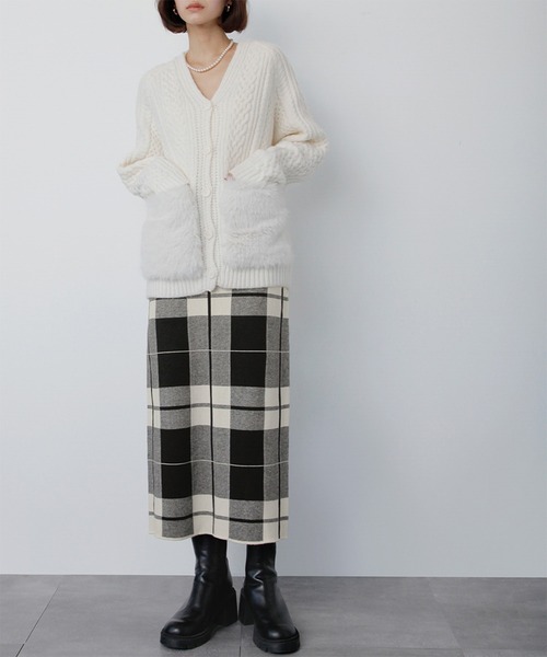 ELFRANK(エルフランク)の「《新色追加》チェック ニット ナロースカート ニットスカート ロング丈 秋 冬 タイト《着用動画あり》(スカート・レディース・ホワイト×ブラック/イエロー×ブラック/ブラック×ホワイト/イエロー系その他/グリーン系その他・FREE)」の16枚目の写真