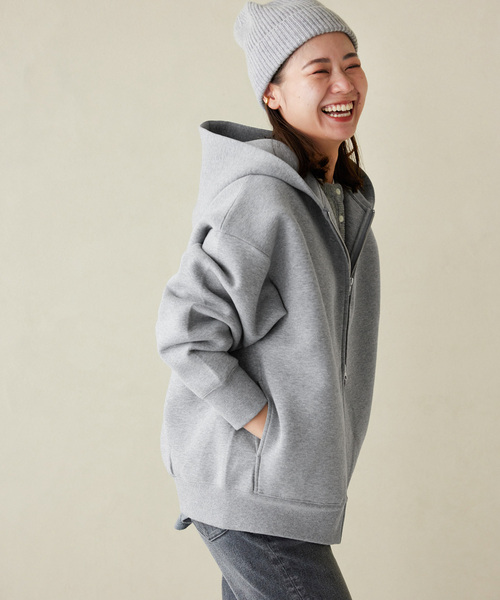 JOURNAL STANDARD relume（ジャーナルスタンダード　レリューム）の「《追加5》フーディーブルゾン（パーカー・レディース・チャコールグレー/アイボリー/スミクロ・FREE）」の4枚目の写真