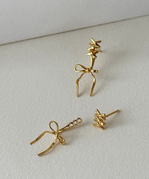 セール】メタリック レースアップ リボン デザイン ピアス